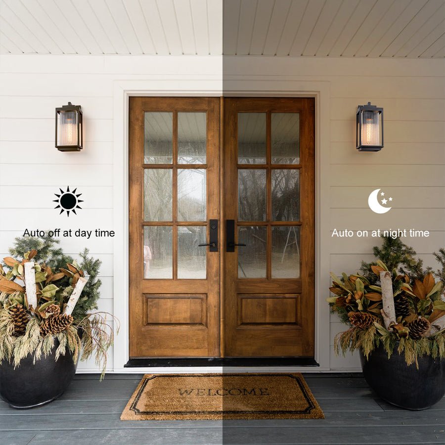 Contemporary1-LightGlassLanternOutdoorWallSconce_13_900x